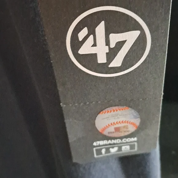 NWT  NY Yankees MLB T Shirt - Picture 4 of 4